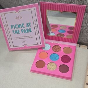 Picnic at the Park Eyeshadow Palette - Vibrant Colors